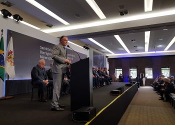Casagrande participa de debate sobre futuro da mineração em MG