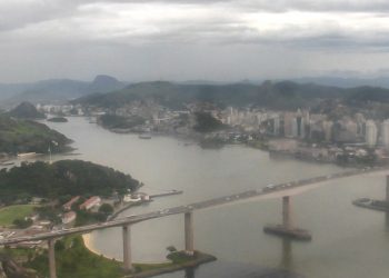 ES tem alerta de chuva forte, vendaval e raios, diz Inpe