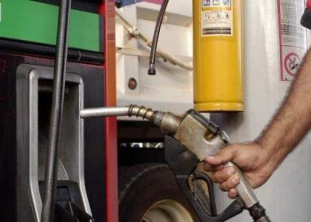 Petrobras reajusta em R$ 0,10 litro do diesel nas refinarias