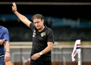 Cuca elogia São Paulo no clássico, diz que Antony jogou debilitado e revela choro de Liziero