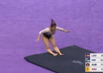 Ginasta quebra as duas pernas em competição e se aposenta aos 22 anos nos EUA