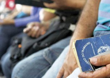 5,2 milhões de desempregados procuram trabalho há mais de 1 ano, aponta IBGE