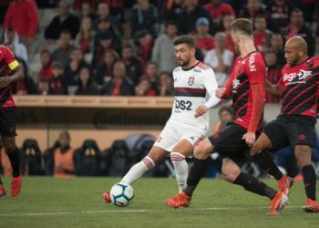 Flamengo arranca empate do Athletico na Arena da Baixada