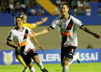 Vasco vence o Goiás no Serra Dourada, e se distancia da zona da confusão