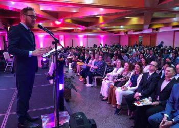 Secretário de Educação do estado destaca “Educação 4.0” em congresso de escolas particulares