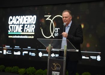 Governador participa da abertura da Cachoeiro Stone Fair