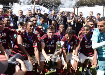 Flamengo conquista o título do brasileiro sub-17 e dedicam titulo aos “Garotos do Ninho”
