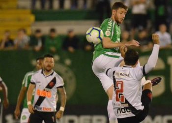 Talles Magno decide, e Vasco derrota a Chapecoense fora de casa