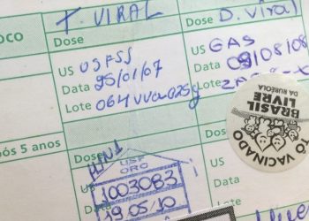 Febre, tosse, irritação nos olhos e manchas são sintomas do sarampo