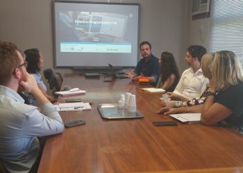 Inteligência Artificial ajuda alunos da Rede a avançarem na produção textual
