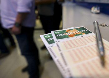 Mega-Sena acumula e próximo concurso deve pagar R$ 100 milhões