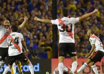 River Plate segura pressão do Boca Juniors, perde, mas avança para a final da Libertadores