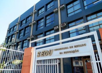Rematrículas nas escolas da rede estadual começam nesta terça-feira. Confira o cronograma!