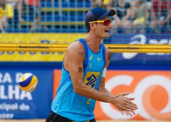 Contemplado pelo Bolsa Atleta é campeão do Open do Circuito Brasileiro de Vôlei de Praia