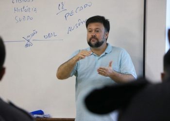Esesp tem vagas para curso de Libras, Inglês, Oratória e Gestão de Conflitos