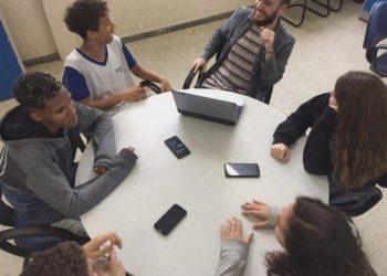 Escola de Tempo Integral Itagiba Escobar lança podcast com participação dos alunos