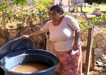 Água marrom e falta de abastecimento preocupam moradores de Linhares, ES