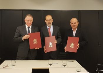 Governo do Estado assina acordo de cooperação com Universidade do Minho e TecMinho, em Portugal