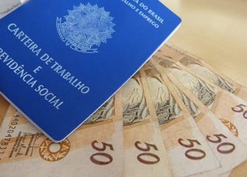 Publicada Medida Provisória que fixa salário mínimo em R$ 1.045,00