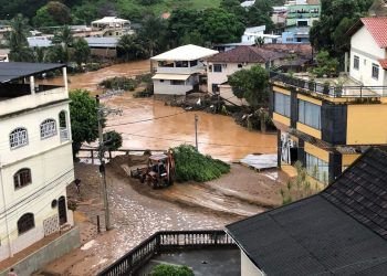 Balanço da chuva: cinco mortes, vias interditadas e municípios debaixo d’água no Espírito Santo