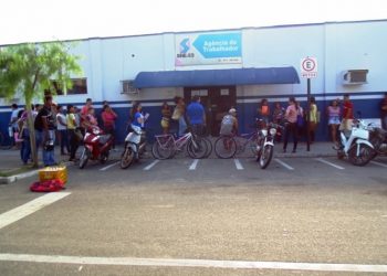 Sine de Linhares começa a semana com quase 100 vagas de trabalho