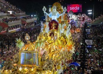 Viradouro vence o Grupo Especial com enredo sobre as Ganhadeiras de Itapuã