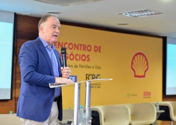 Governador participa de evento com representantes do setor de petróleo e gás