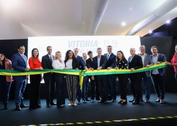 Vice-governadora participa da abertura da Vitória Stone Fair