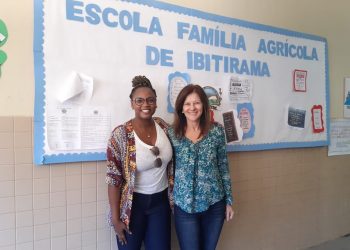 Escola Família Agrícola de Ibitirama recebe novo Laboratório de Ciências