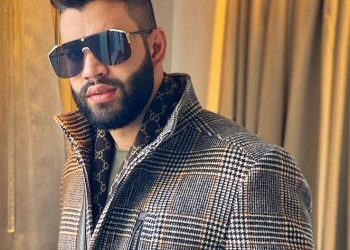 Após se recusar a fazer lives, Gusttavo Lima aparece tocando para os filhos em vídeo