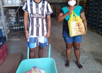 Começam entregas de cestas básicas do mês de maio para alunos da Rede Estadual