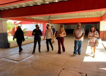 Secretário da Educação visita equipes escolares no noroeste do Estado