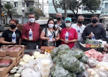 Incaper entrega mais de mil litros de álcool 70º a feirantes da Grande Vitória
