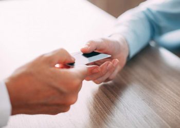 Quer terminar 2020 sem dívidas? Empresas realizam feirão com descontos de até 100% sobre juros