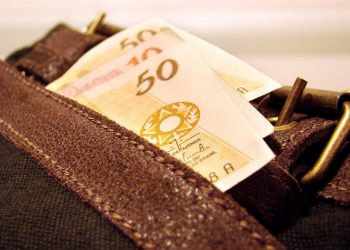 Auxílio emergencial é pago nesta terça-feira para os nascidos em abril