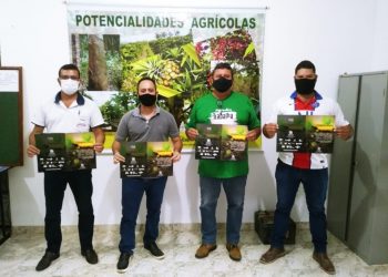 Seag entrega cartilha orientativa sobre cuidados com novo Coronavírus na colheita do café 2021