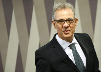 Bento Albuquerque afirma que energia nuclear é uma das prioridades