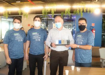 Apresentação de novos projetos e exibição dos cartões Banescard Visa marcam encontro geral de colaboradores do Banestes