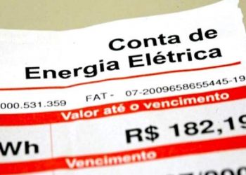Conta de luz continuará com bandeira vermelha mais cara em setembro