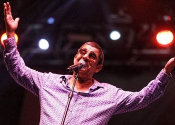 Internado com covid-19, Zeca Pagodinho está assintomático, diz assessoria