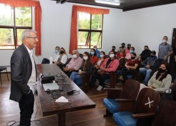 Projeto Elas no Campo e na Pesca lança primeiro programa de treinamento para mulheres em café