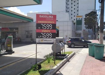 Preço da gasolina chega R$ 7,59 em Vitória após reajuste da Petrobras