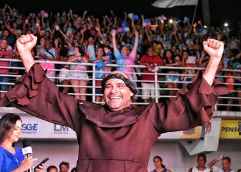 Depois de 33 anos, Novo Império volta a ser a grande campeã do Carnaval de Vitória