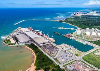 Porto de Aracruz pode tomar o lugar de Santos na logística da soja