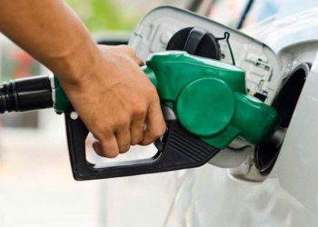 Gasolina por quase R$ 8,00 no ES: reajustes dos combustíveis afetam prestação de serviços