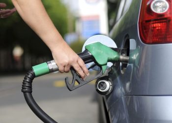 Petrobras anuncia reajuste no preço do litro do diesel nas refinarias