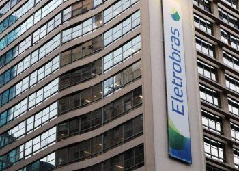 Eletrobras é privatizada com oferta de R$ 33,7 bilhões