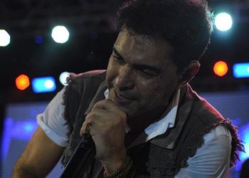 Com solo ‘Rústico’, Zezé Di Camargo faz show em Vitória