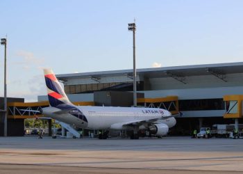 Aeroporto de Vitória volta a ter voos diretos para Fortaleza em julho