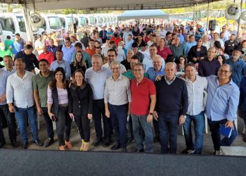 Governo do Estado entrega equipamentos agrícolas para 47 municípios capixabas